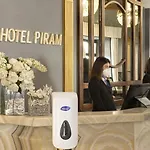 Golden Tulip Piram