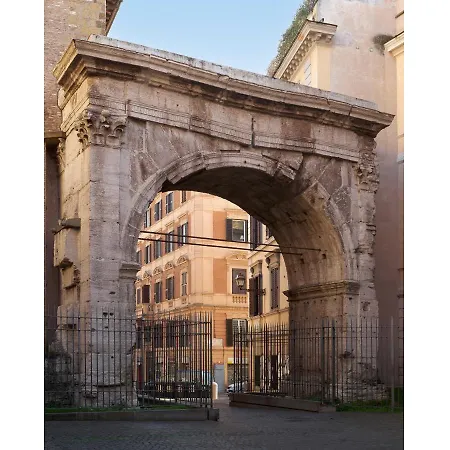 Golden Tulip Piram Rome