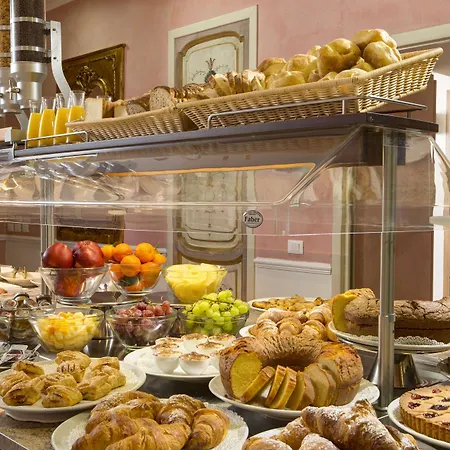 Golden Tulip Piram 로마