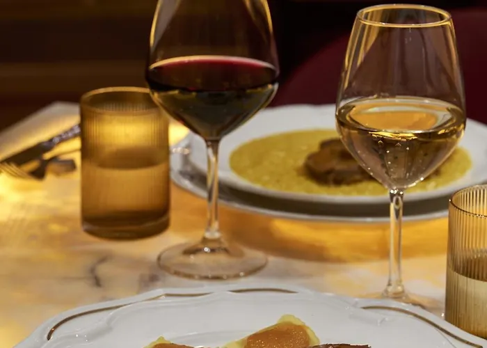 Golden Tulip Piram 4*