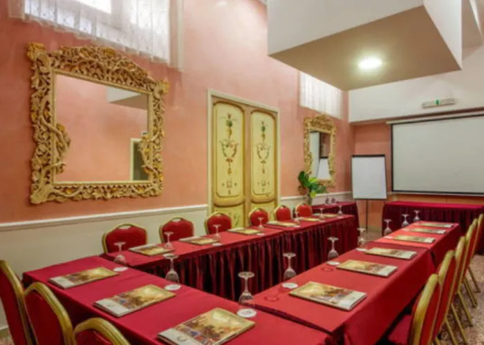 Golden Tulip Piram ローマ