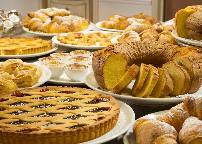 Golden Tulip Piram ホテル 4*