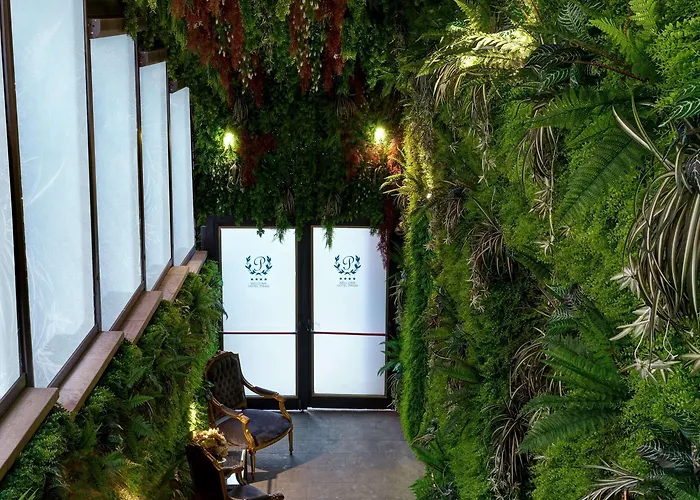 Golden Tulip Piram 4*